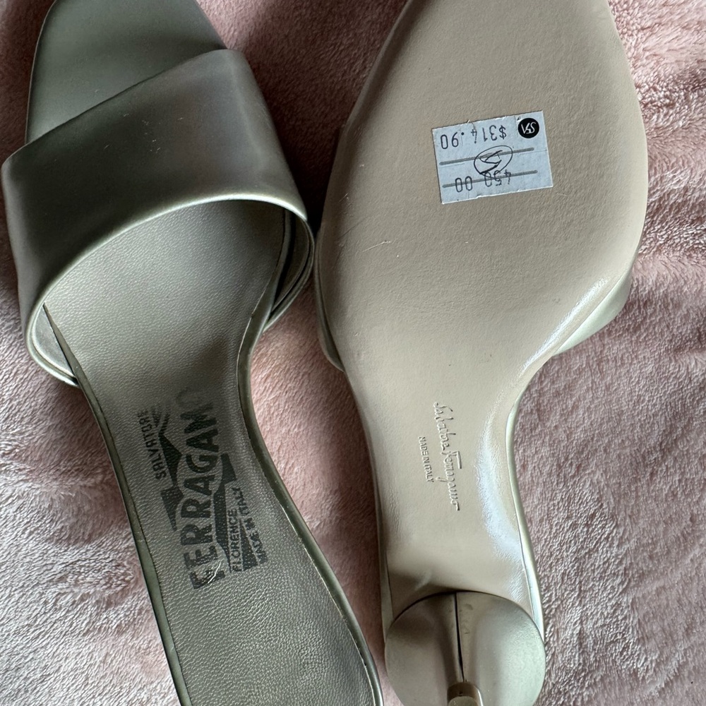 Salvatore Ferragamo Gray Sandals Minimalist Design - Picture 3 of 10